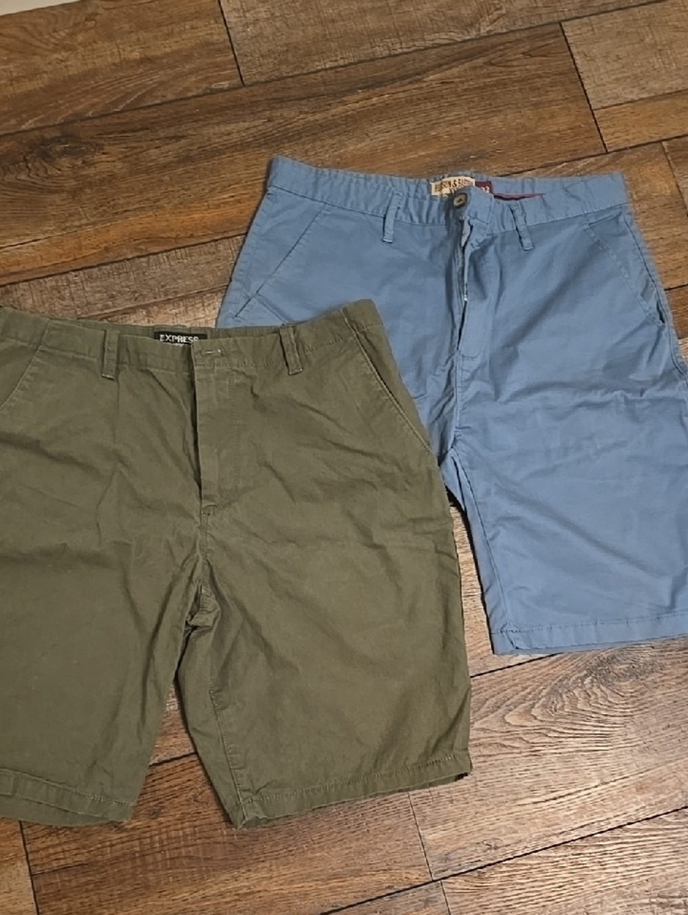Express Olive & Men’s Classic Fit Shorts & Hudson & Barrow Blue Shorts